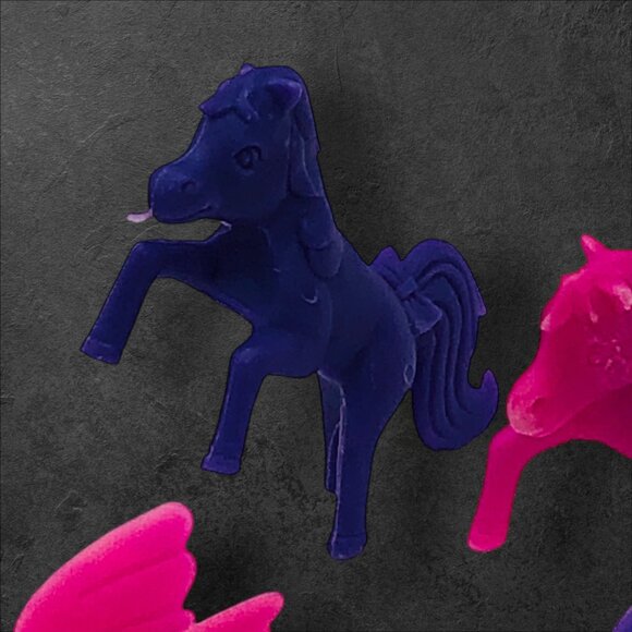 Horse Pegasus Unicorn Lot of 20 Plastic Imaginative Play Toy Pink Purple Green - Picture 3 of 8